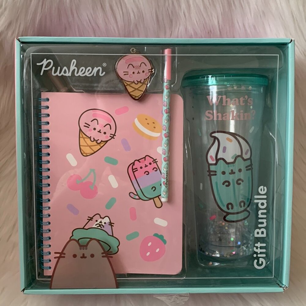 PUSHEEN CAT Tumbler/Straw, Notebook, Pen, Key Ring GIFT BUNDLE SET
